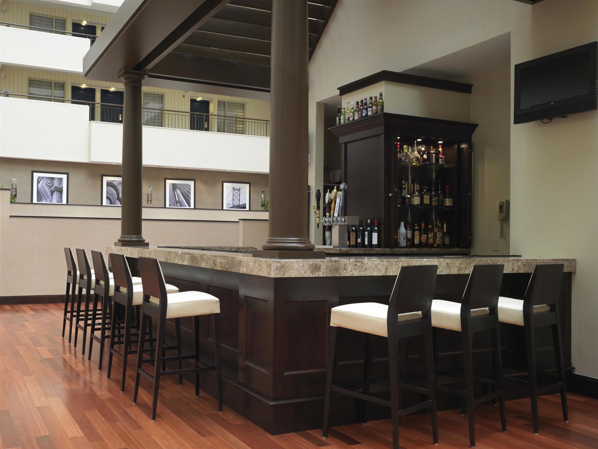 Sheraton Airport 4* Filadelfia