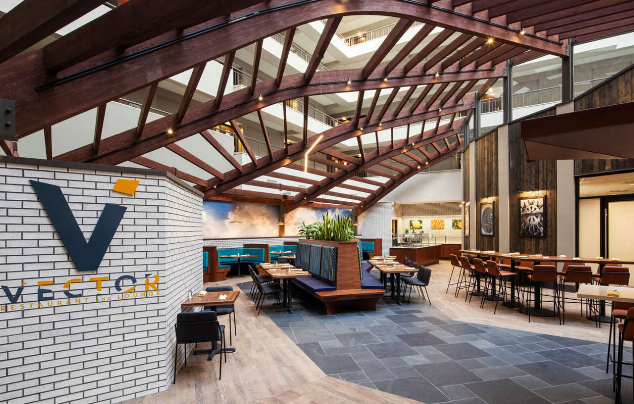 Hotel Sheraton Airport 4*